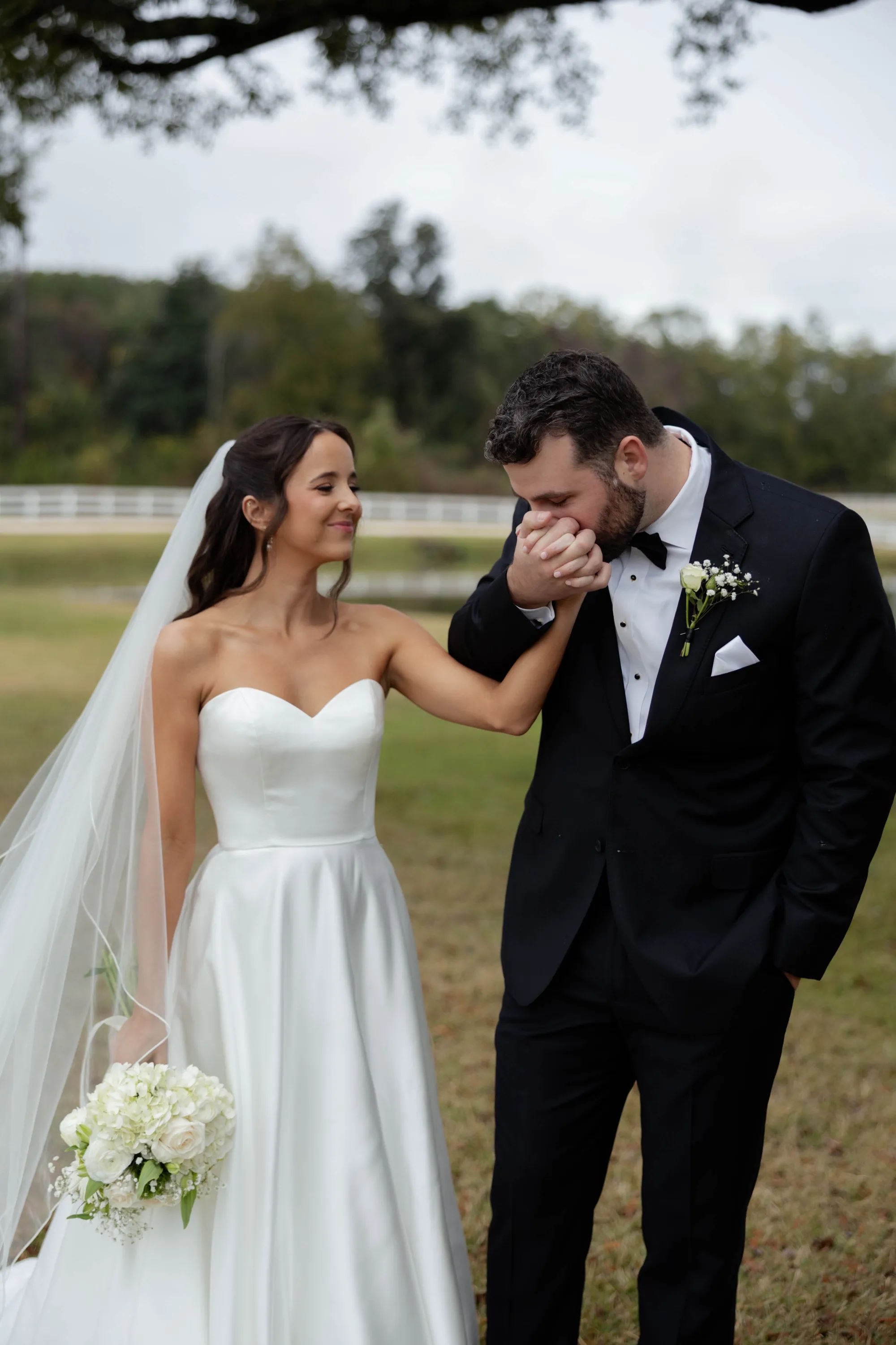 Wilson kisses Shelbie's hand